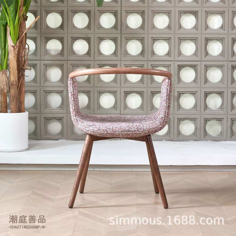 北欧设计师实木洽谈椅子靠背扶手卧室简约家用休闲家用布艺餐椅