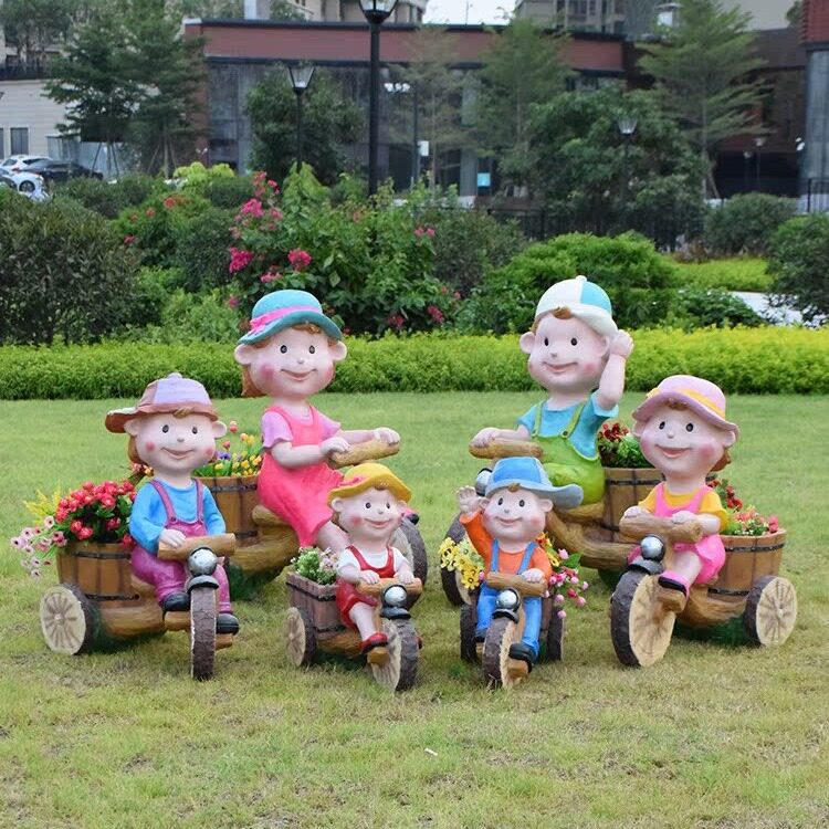 卡通骑车小孩花盆园林花缸别墅花园玻璃钢摆件幼儿园庭院景观装饰
