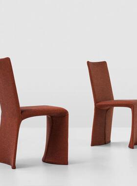 现代简约绒布餐椅红色金属设计师风格靠背椅家用休闲百搭洽谈椅