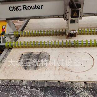 1325数控木工雕刻机打孔钻孔雕刻机PVC板开槽雕刻机平面雕花机