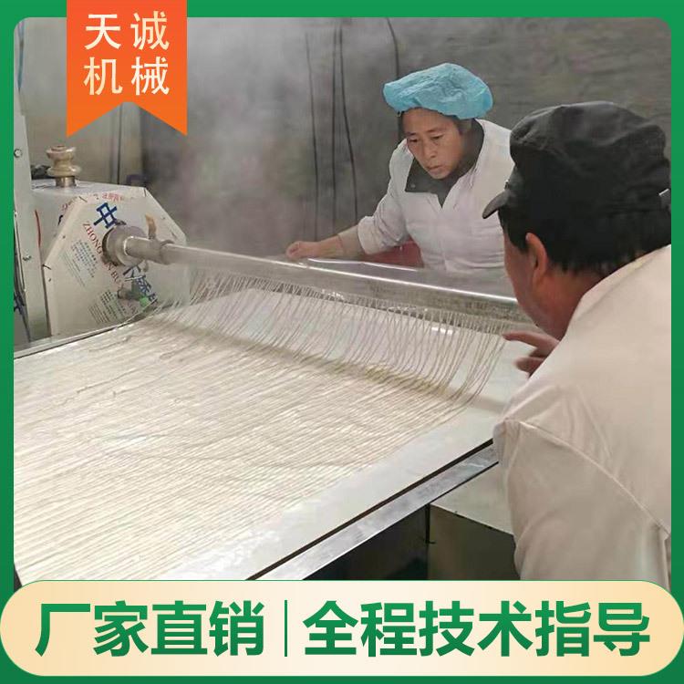 现场教学多功能红薯粉条机省时省力免冷冻粉条机器