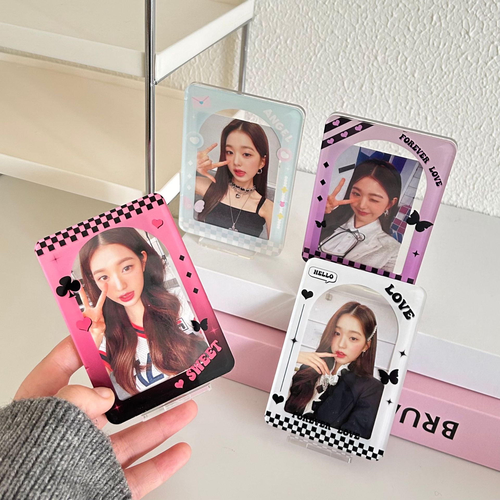 原创甜酷风小卡展示架立牌卡砖立