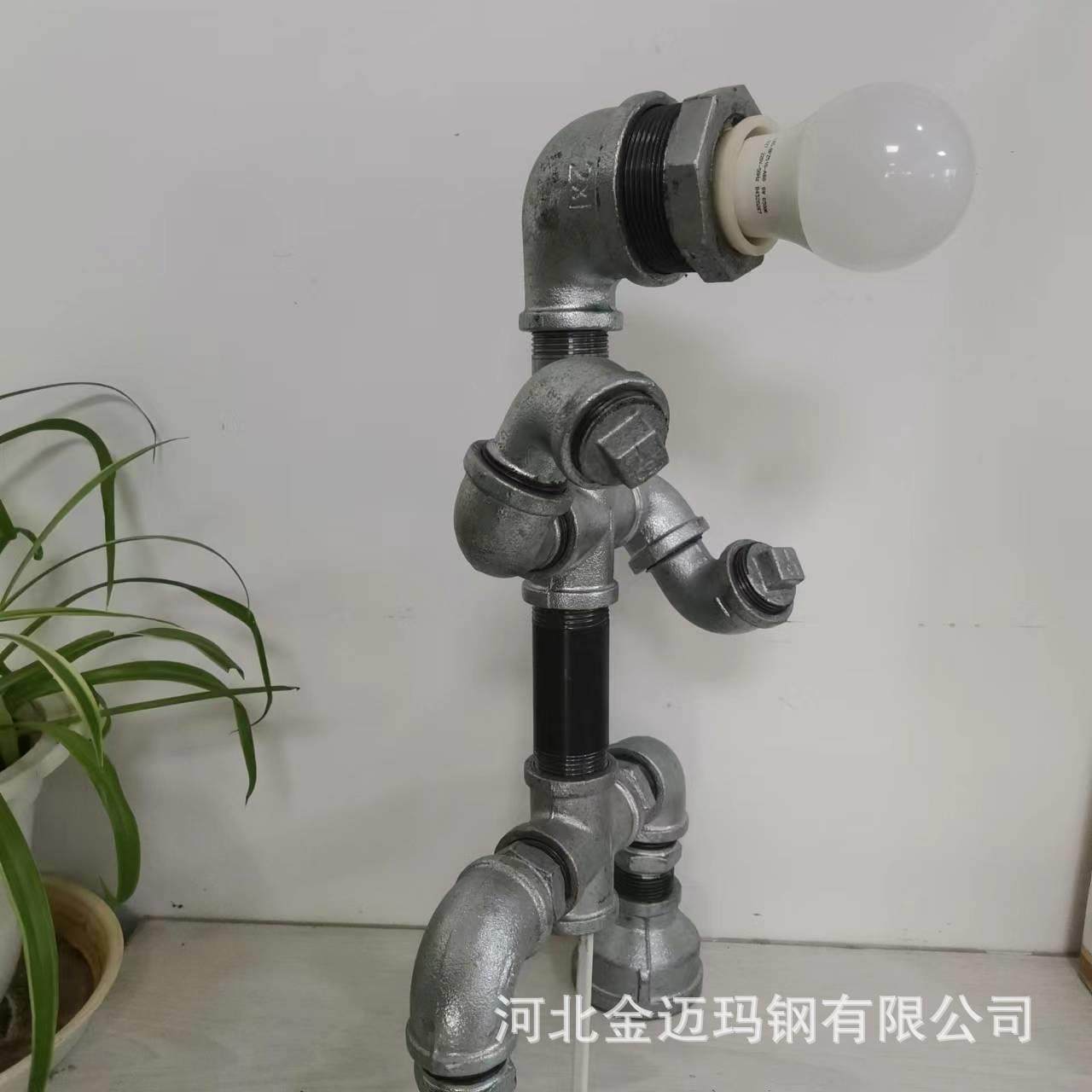 工业风LED充电式机器人台灯卧室书桌办公学习创意装饰台灯