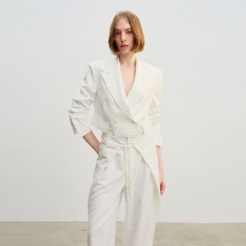 APARALLEL枪驳领拼毛边短款西服脚口开衩直筒西裤双层下摆短西服 - 封面