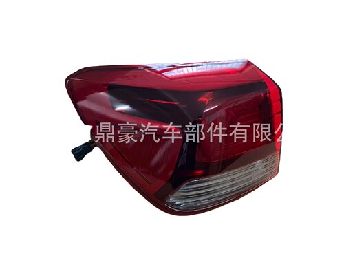 适用于起亚RIO17两厢尾灯5D92401-H9010/92402-H9010