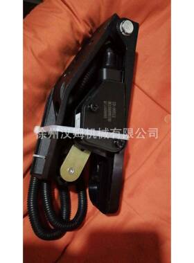 徐工配件徐工备件吊车配件QY55KA-Y油门踏板HG1500090180