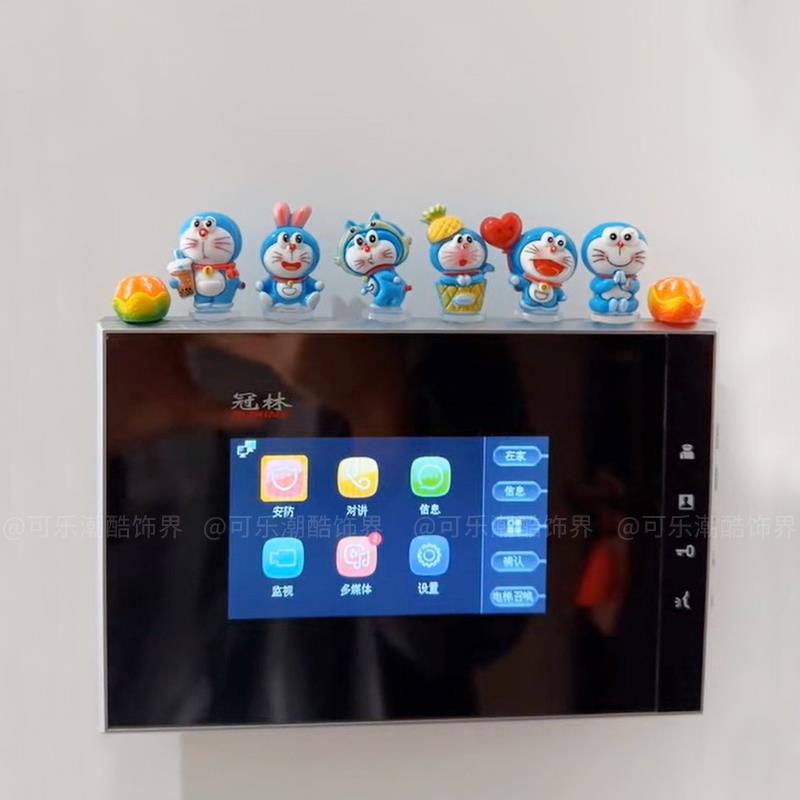 叮当猫入户对讲电话可视门铃装饰小摆件玄关客厅家居饰品遮挡创意