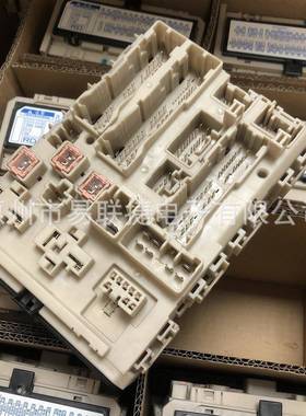 保险丝盒接线总成82730-0F2407470-2200汽车线束连接器