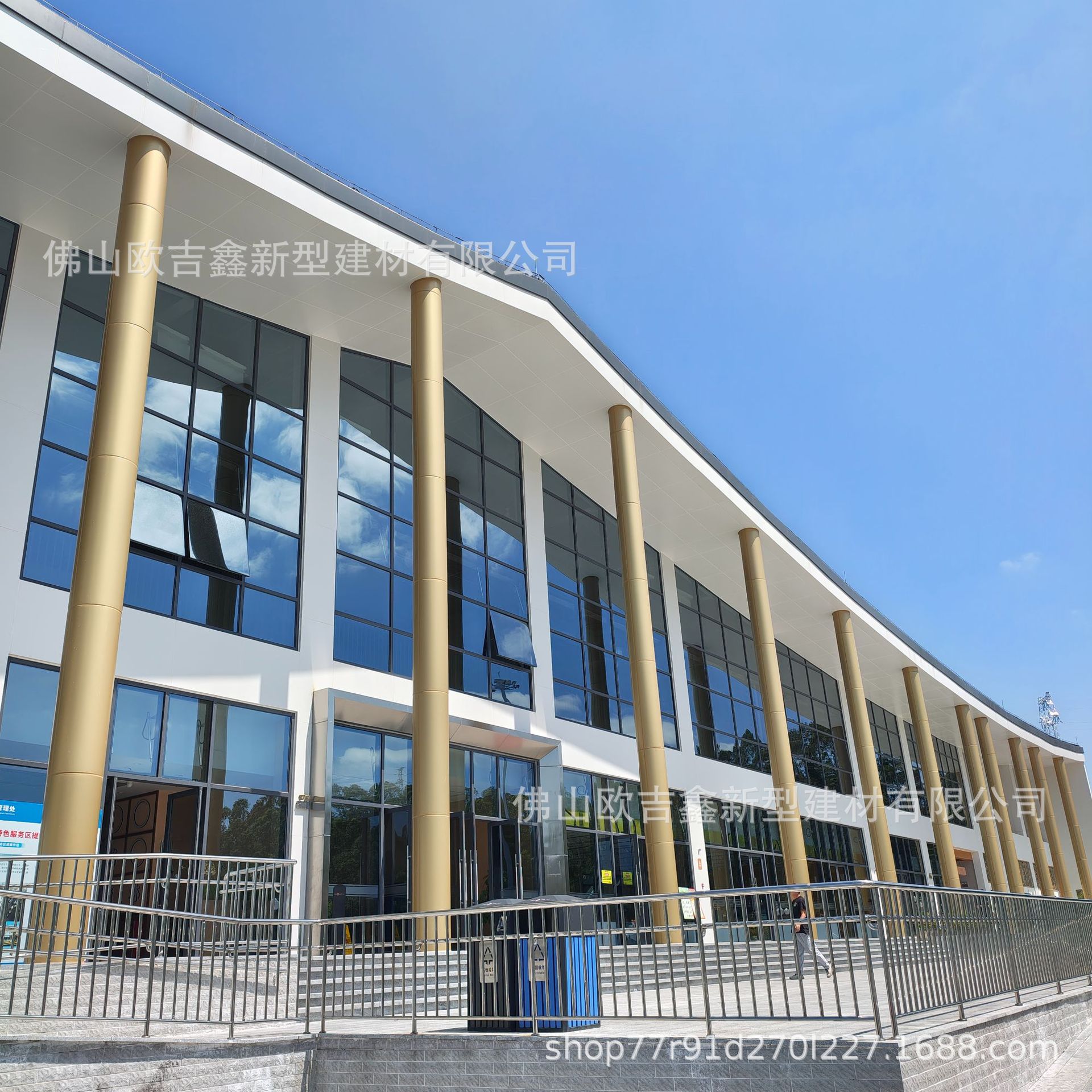 铝包柱铝单板多种图案雕花镂空天花外墙冲孔木纹铝天花幕墙铝板