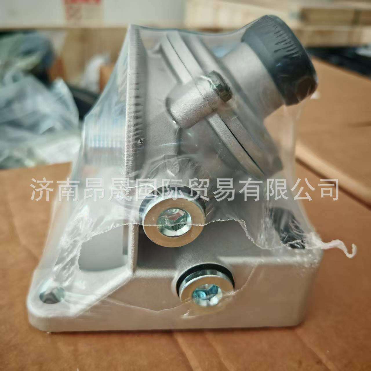重汽HOWO配件PL420油水分离器底座柴油滤清器底座612630080123