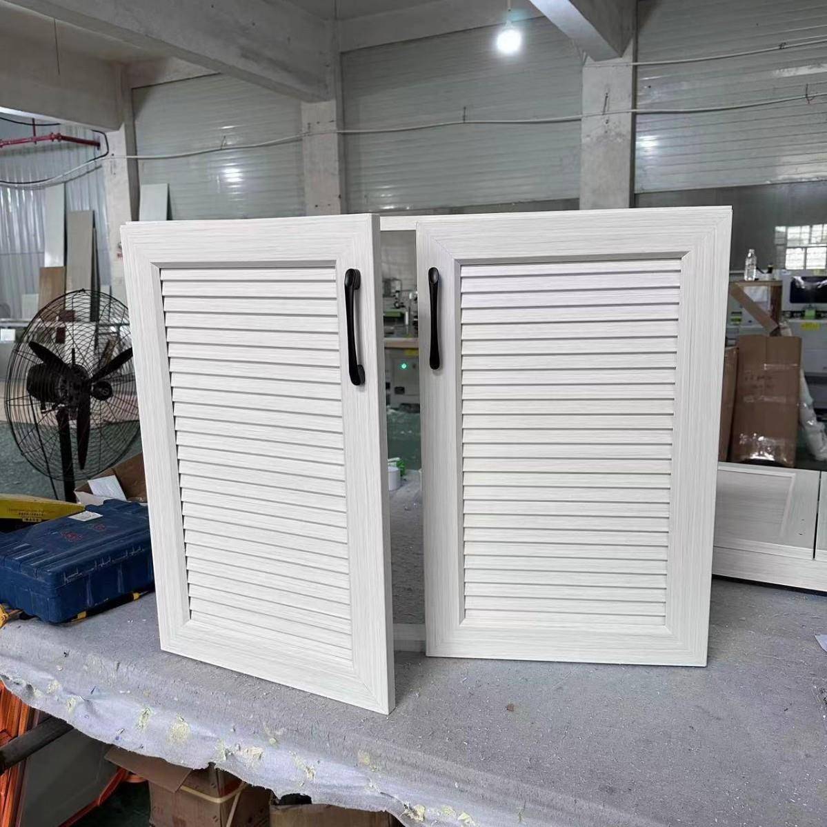 百户叶窗叶柜门透气衣帽间百门橱柜门移动阳台柜门衣柜酒EYQ材柜