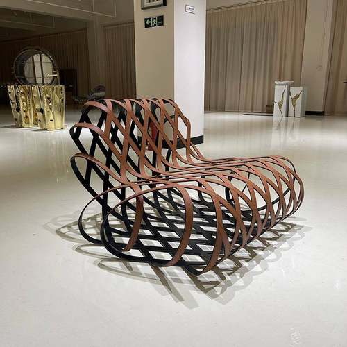 意大利Ara不锈钢镂空单i鞍人休闲椅售楼处马轻奢艺术136皮躺椅沙