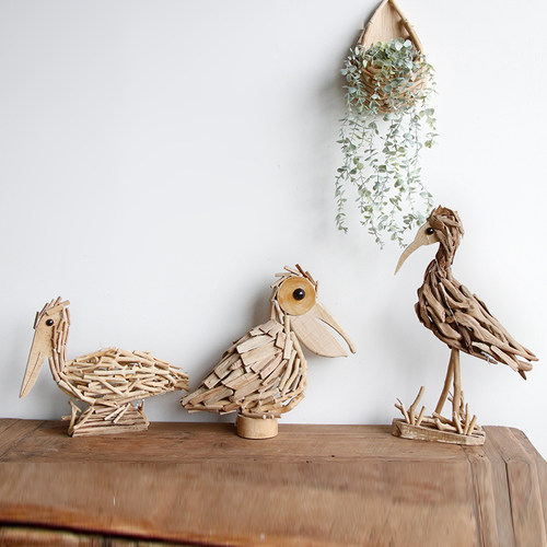 纯手工实木鹈鹕动物摆件客厅电视柜装饰桌面店铺吧台民宿装饰创意