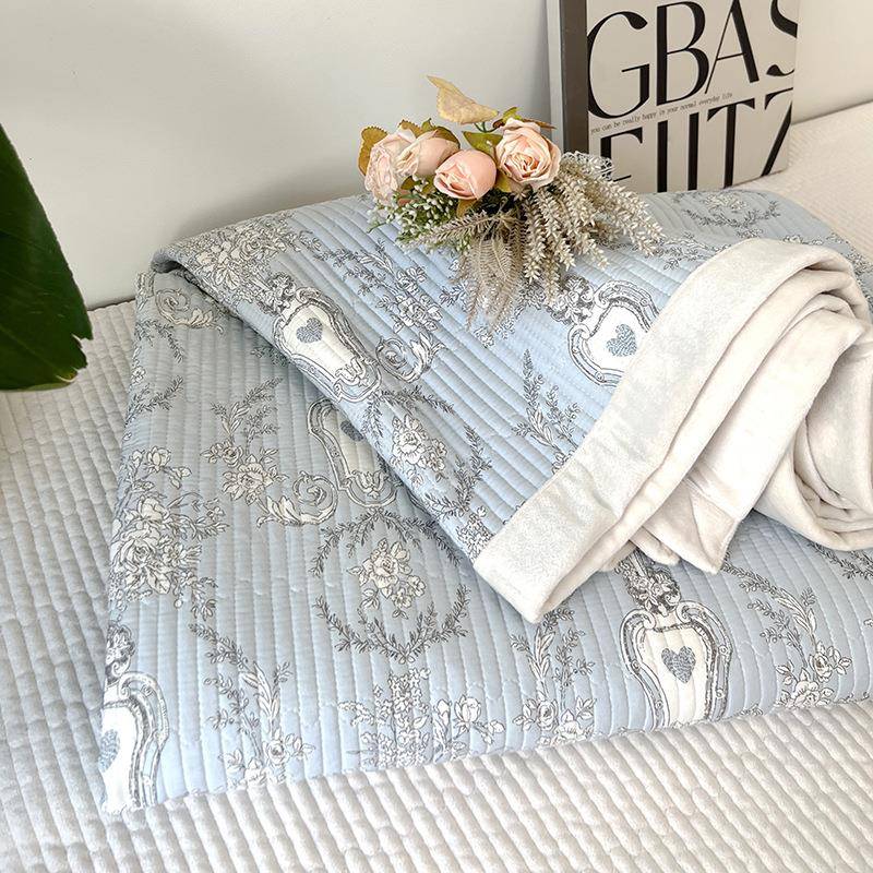 南888通新款莫棉代尔天丝夹包边床盖婴绒宽防滑加厚双面榻榻儿米