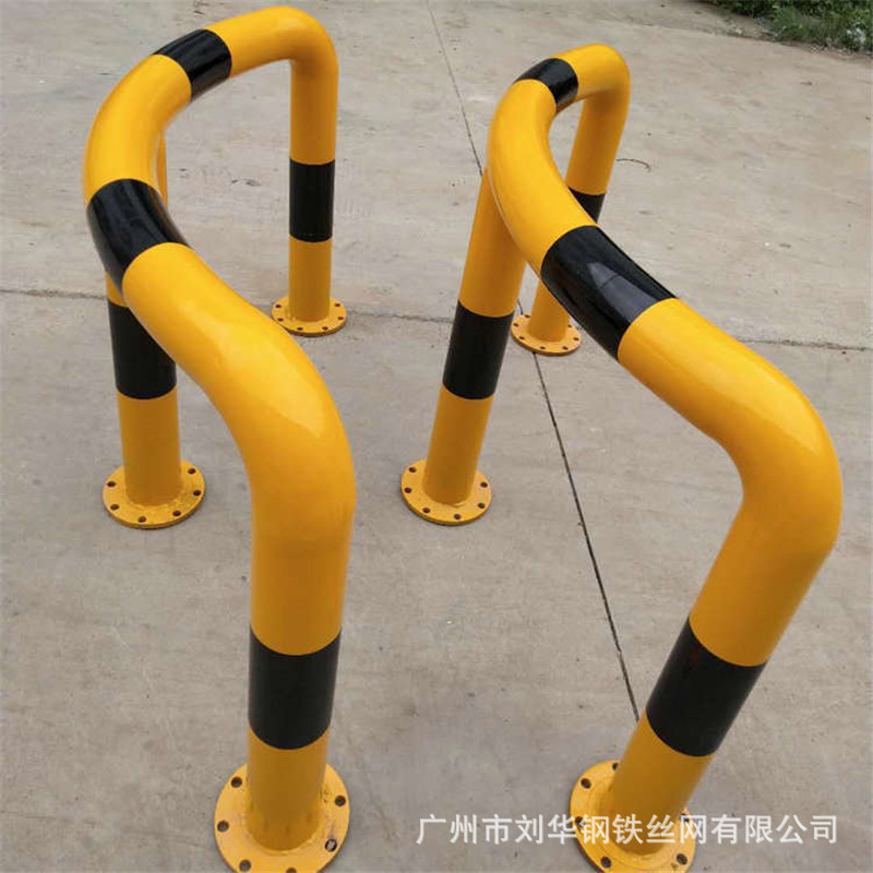 钢管防撞柱 M型防撞路桩 U型挡车器 龙门柱防撞桩 挡车杆