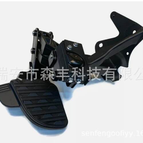 适用于19-23款道奇公羊1500后保险杠踏板82215289AG82215289AH