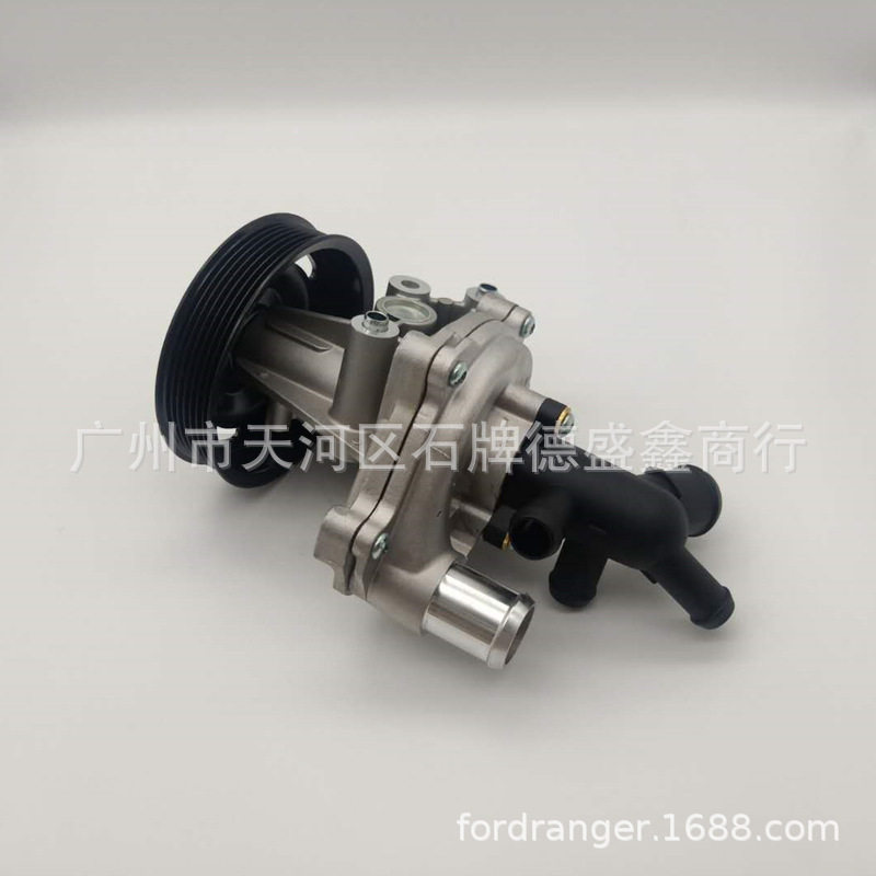 适用于马自达MAZDABT502.2T发动机水泵总成U202-15-YE2A