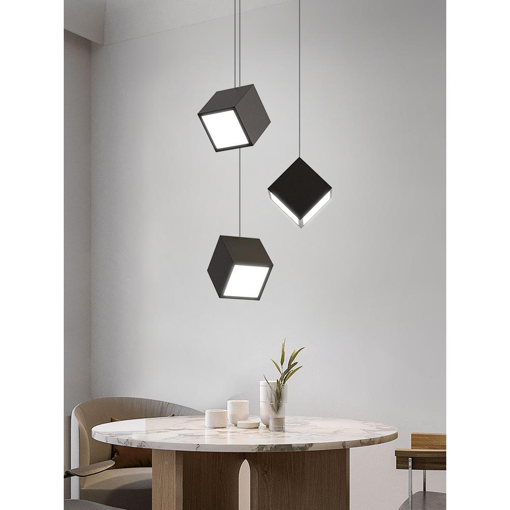 奢餐厅吊灯现代简约轻创意简新款正361体单极三方头小吧台饭厅餐