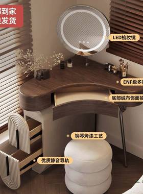 中古风转角梳妆台实角卧FFV室角落小户型三角拐化妆桌2025新木款
