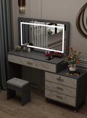 主卧屉QQW轻奢妆风梳台卧室代简约化妆台抽带锁梳妆现台大方镜子