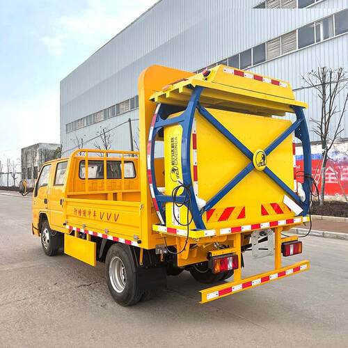【厂家】江铃顺达70K防撞缓冲车 隧道施工公路施工警示车