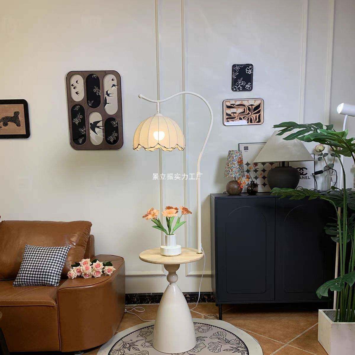奶油风置物架一体落地客厅沙580发旁几件氛围灯摆卧室灯床头柜边