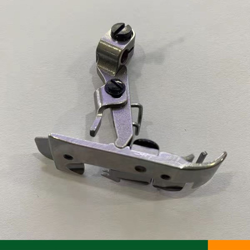 强信牌重机6700四线锁边机肩带压脚121-52963拷边机拉条用6714