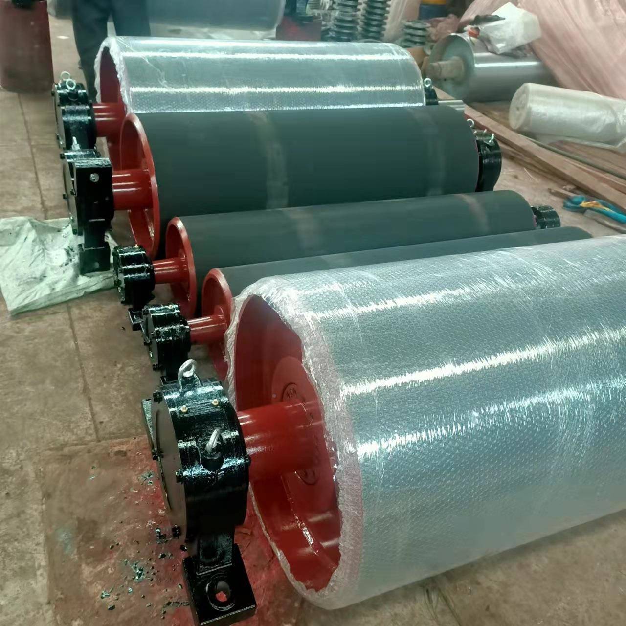 滚筒厂家动力托滚筒输送带滚筒包胶滚筒向辊传动滚筒无改320*650