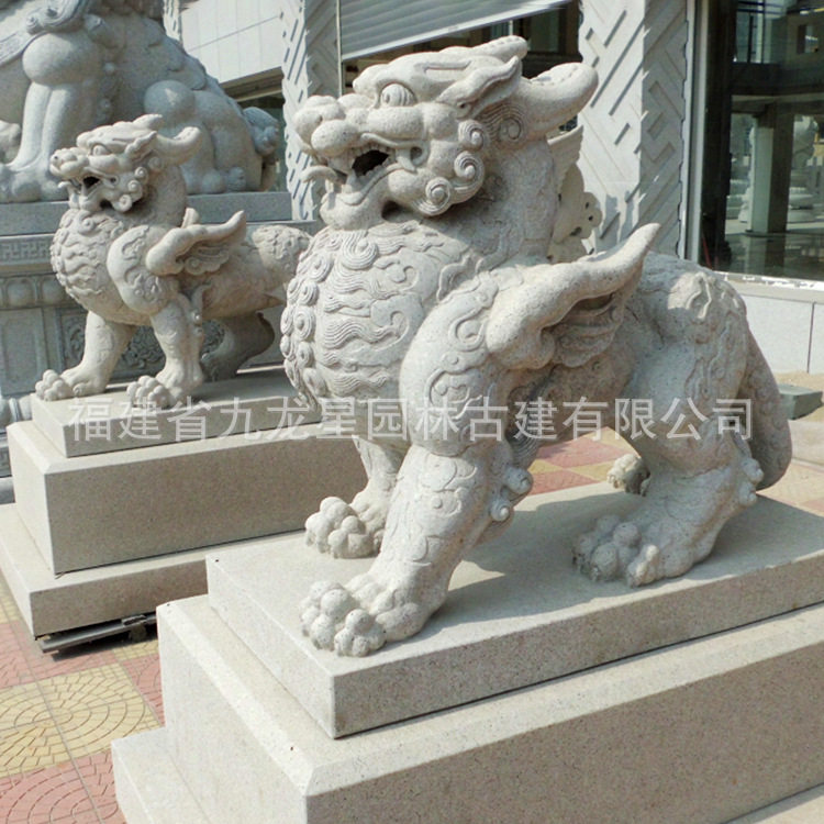 定 制石雕貔貅一对汉白玉花岗岩青石家用门口公园广场石貔貅摆件