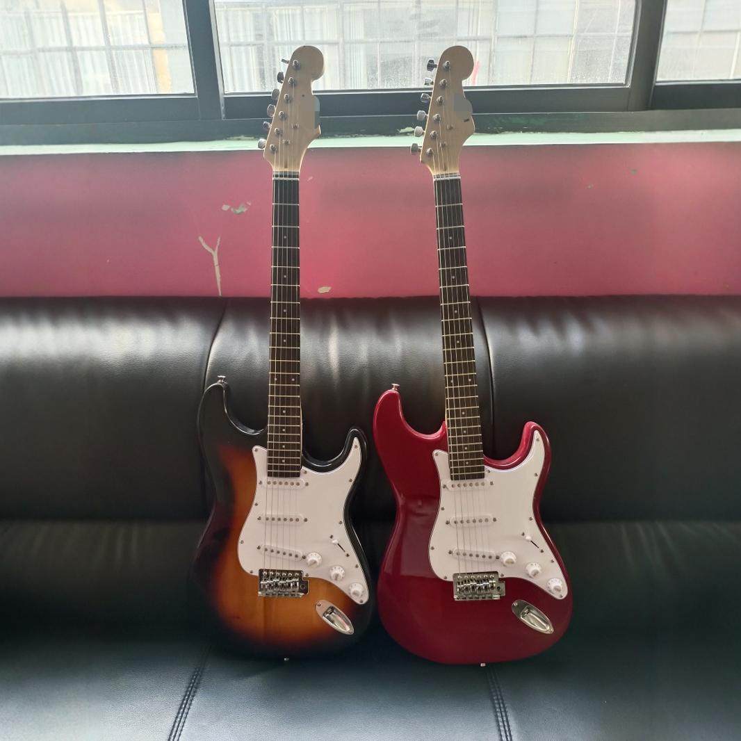 新款入门电吉他出口成人初学者男生入门旅行电子吉他