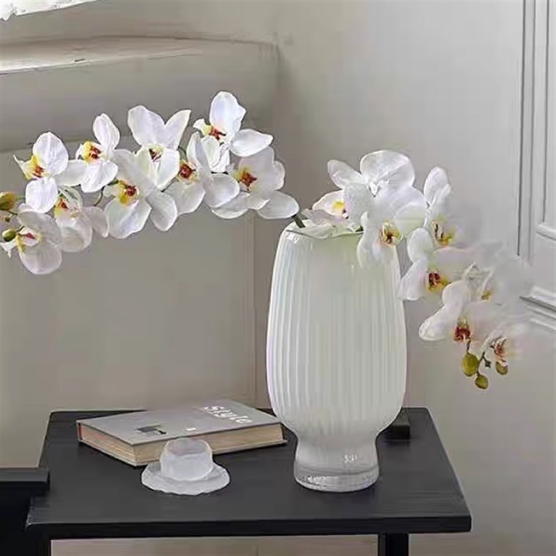 法式竖纹白瓷玻璃花瓶小众创x意轻奢高级感餐桌电视柜摆件水培器