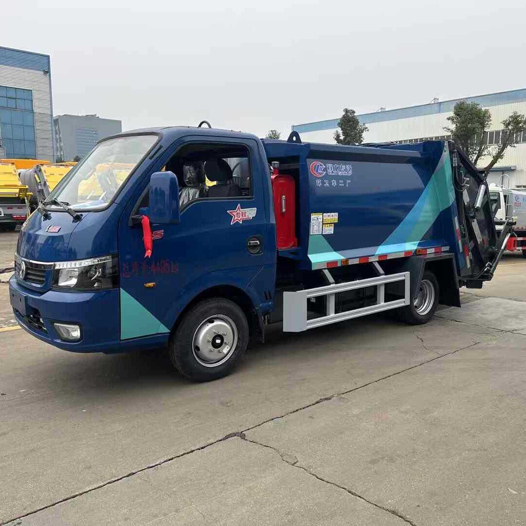 东风途逸压缩垃圾车小型蓝牌5m3压缩垃圾车不超重C证可开包上户