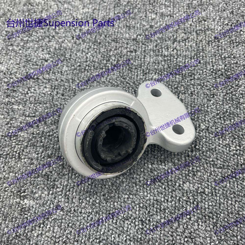 适用宝马E46320i323Ci323i前下控制臂胶套衬套三角臂吊耳