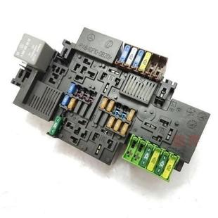 适用奔驰222S350S400S500S560S65S63保险丝盒继电器单元