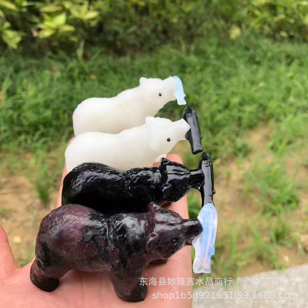 8cm天然水晶北极熊吃鱼北极熊雕刻件摆件水晶摆件工艺品动物雕刻