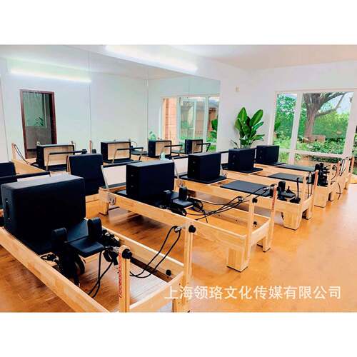 普拉提大器械核心床工厂直销普拉提床实木核心训练床普拉提塑身机