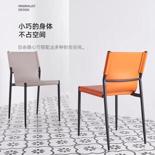 马鞍皮餐椅家用极简背带椅餐厅靠背凳子意式轻奢设计师样板叠放椅