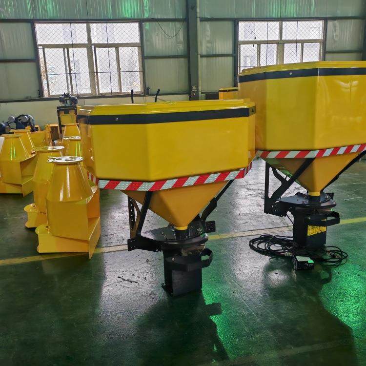 车挂式融雪剂撒布机细沙干沙均匀撒布机高速公路车载式融雪撒盐机,机械设备,其他机械设备,淘宝优惠券,粉丝福利购,淘宝优惠卷