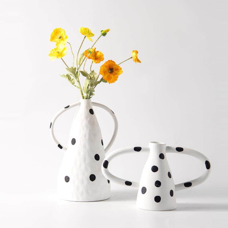简约波点黑带耳花瓶客厅样板间插花器玄关餐桌软装北欧装饰品摆件,纺织面料/辅料/配套,纺织机械配件,淘宝优惠券,粉丝福利购,淘宝优惠卷
