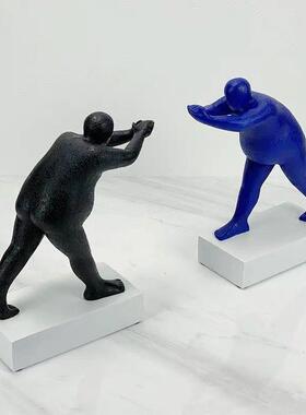 现代简约欧式创意黑色蓝色平衡人像摆件样板房售楼处软装饰品摆设