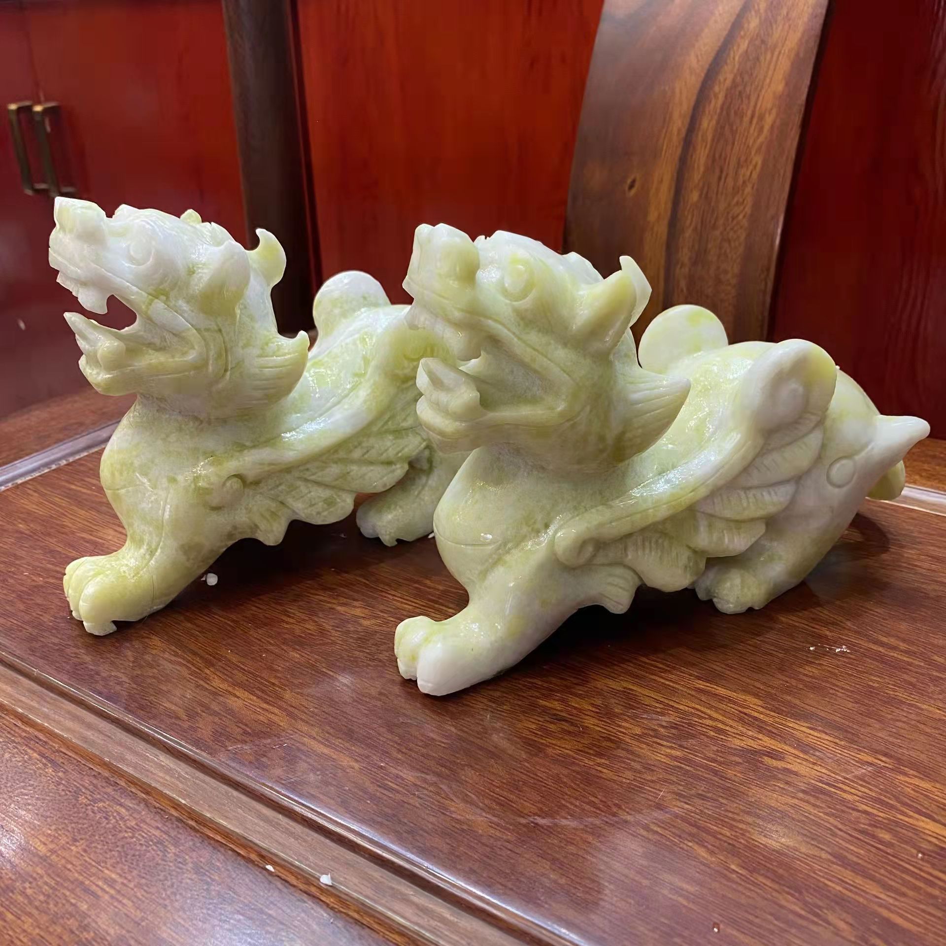蓝田玉貔貅摆件姜花岫玉飞天小貔貅一对家居办公装饰工艺品