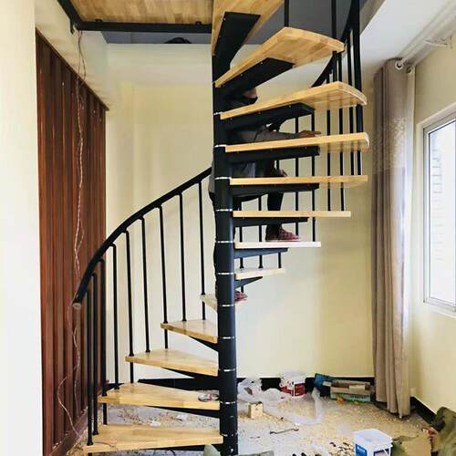 室内室外钢木楼梯复式别墅家用中柱楼梯loft公寓楼梯