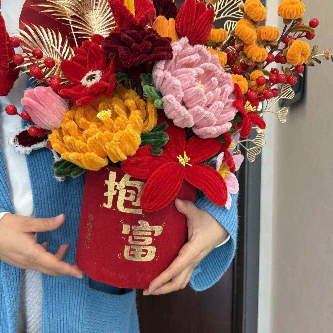 桶dy花束材料包手工自新厂家直供年抱i抱桶制成品福送朋友闺蜜礼