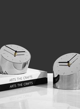 现代轻奢金不锈EPS钢斜面时钟摆件样板房售处家属居卧楼床头室装