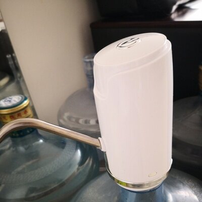 桶装水抽水器 手压式电动迷你饮水机台式小型水泵家用自动上水器