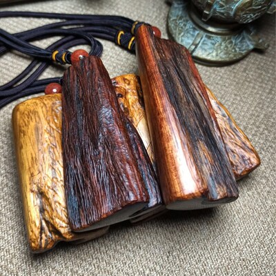 一物一拍 天然海南黄花梨随形手把件 降香黄檀海黄木料无事牌精品