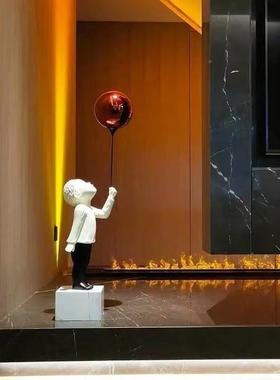 简装约现代气电BJ0063品球男孩人物摆件客厅玄关视柜旁饰样板房轻