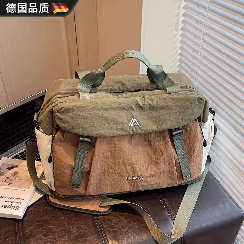 德国大容量轻便防水手提旅行包