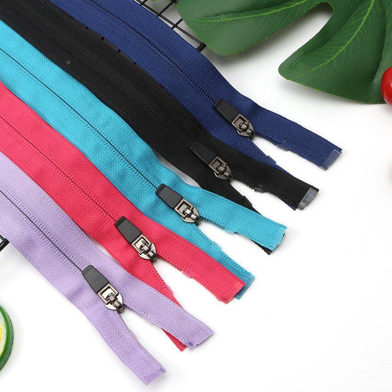 号5尼龙链反yt002装簧弹头皮拉头配套前后注胶