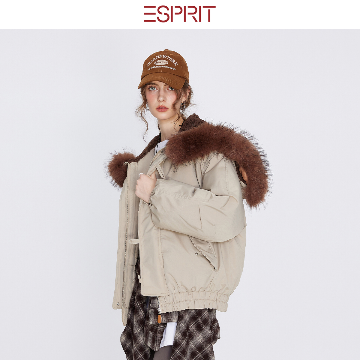 ESPRIT美式复古大毛领连帽棉衣